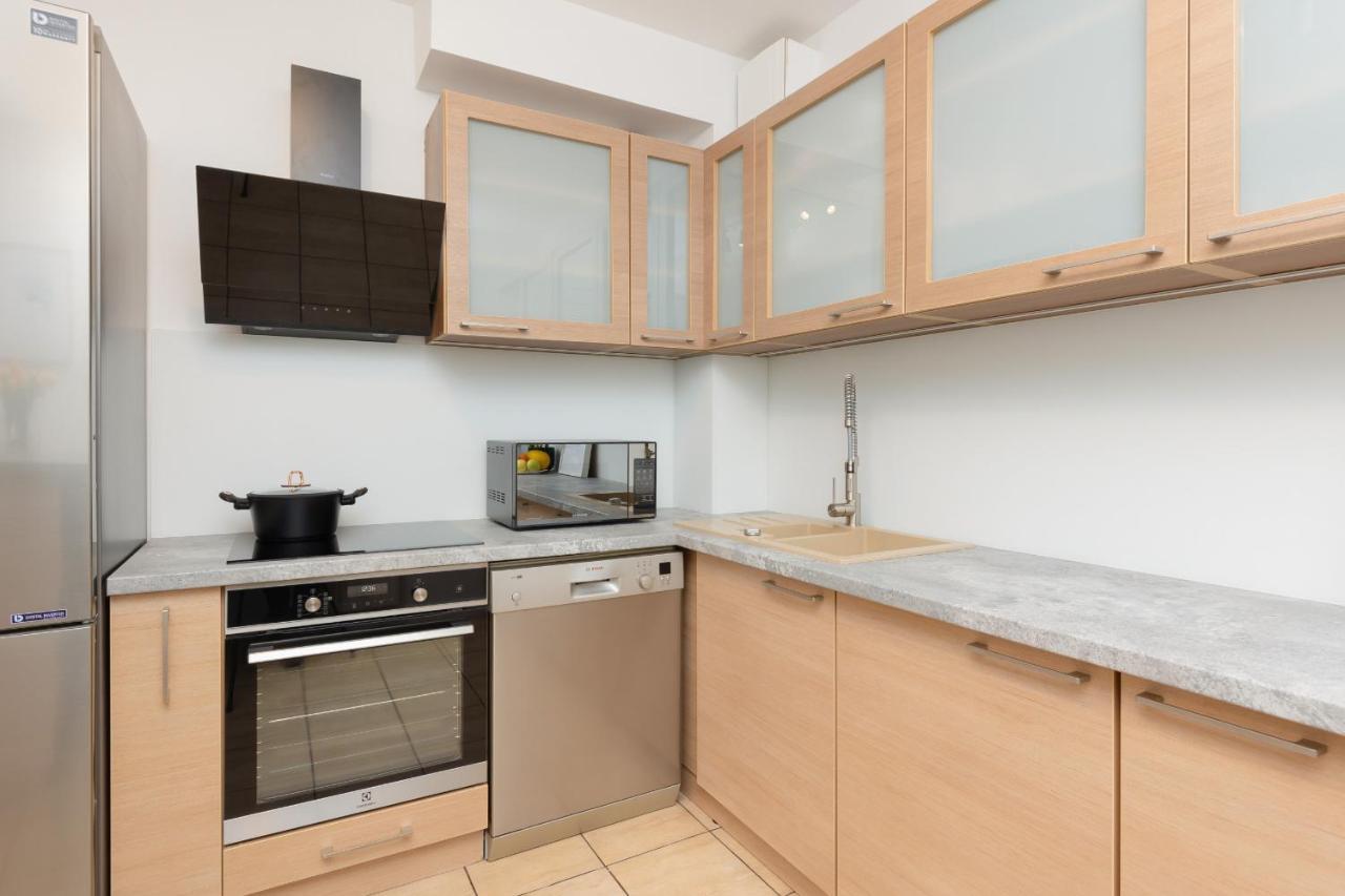 Apartment Beautiful & Spacious By Renters *