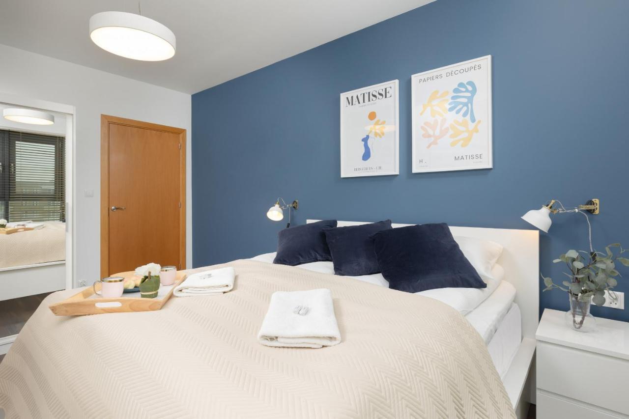 Apartment Beautiful & Spacious By Renters *
